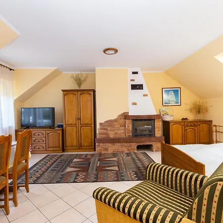 Semesterbostad Dom O Dwoch Niezaleznych Kondygnacjach *