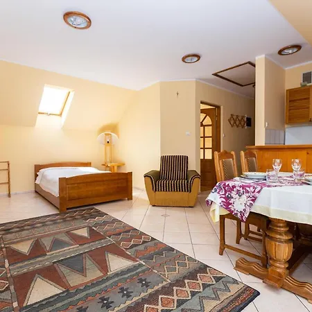 Holiday home Dom O Dwoch Niezaleznych Kondygnacjach