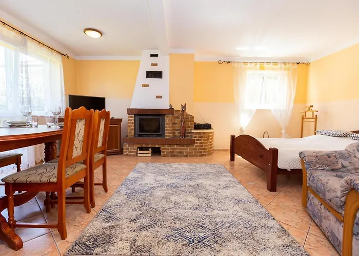 Dom O Dwoch Niezaleznych Kondygnacjach بيت للعطل Jastrzębia Góra